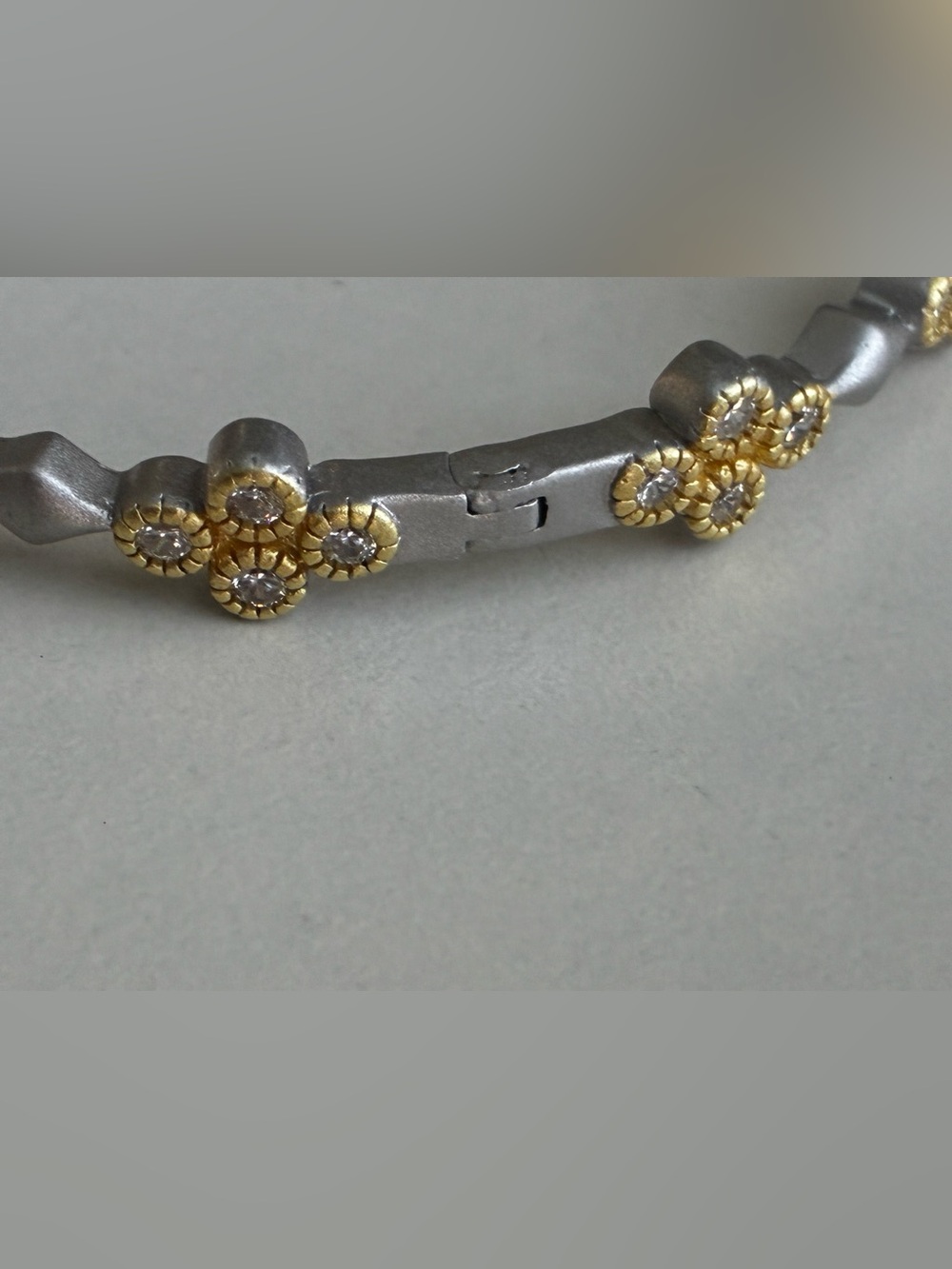 Freida Rothman Clover Hinged Bangle - Picture 4 of 10